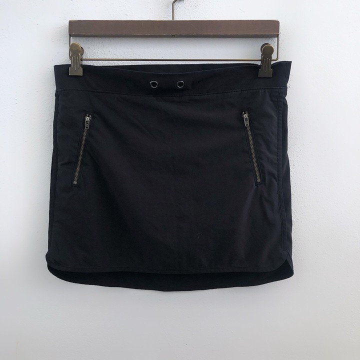 ATHLETA Mini Skirt in Black XS Size