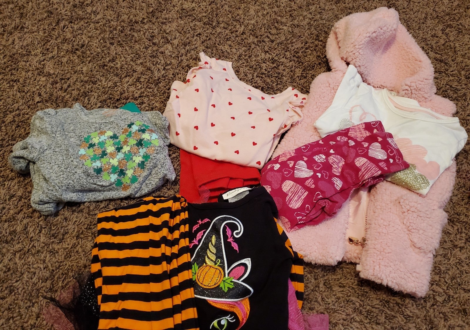 Ready to ship excellent condition 24month and 2t bundle of clothes.