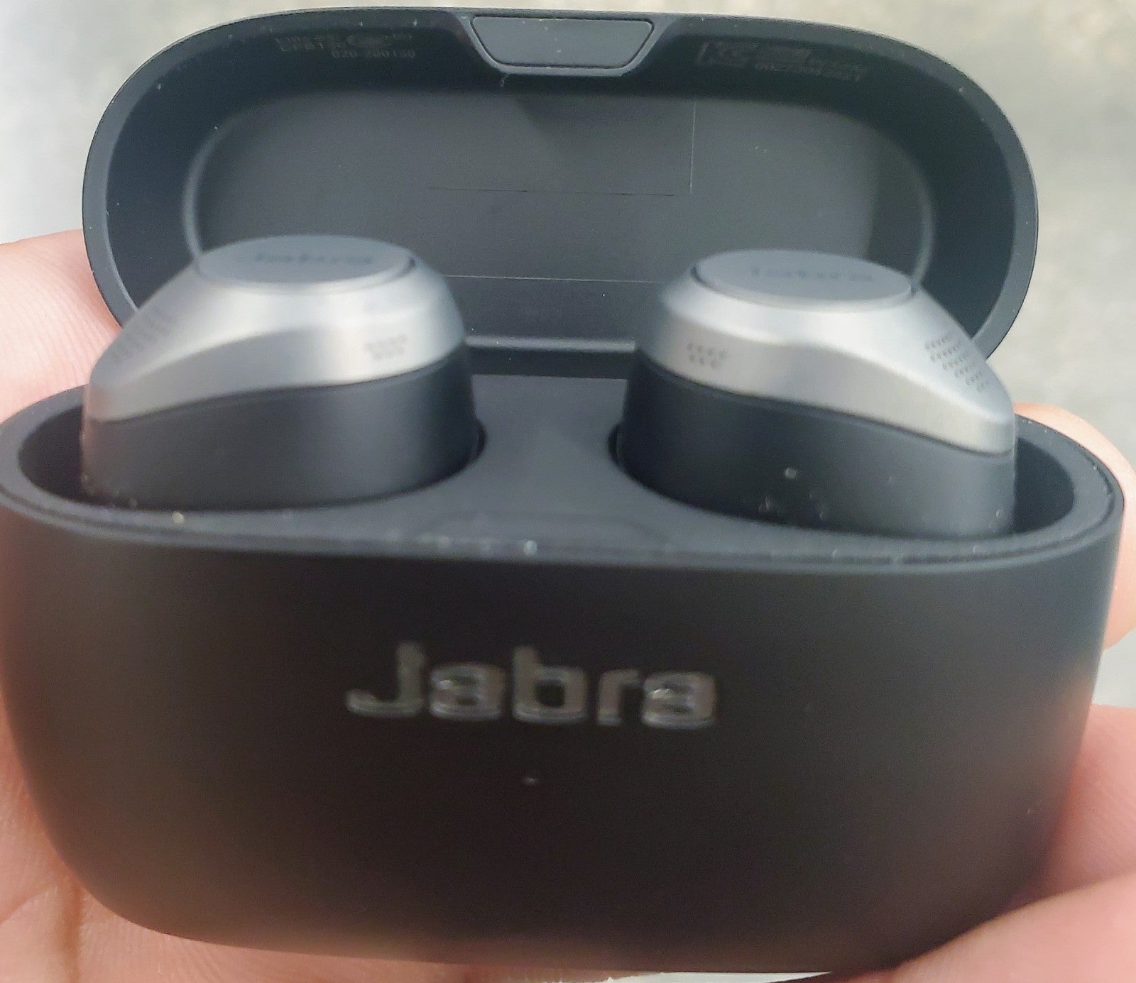 AUTHENTIC and Certified JABRA elite 85t LIKE NEW! ANC & Wireless Charging