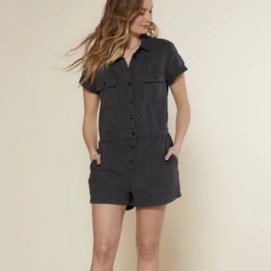 Outerknown Women S.E.A Linen Romper Small Charcoal Black Cotton Utility Boiler