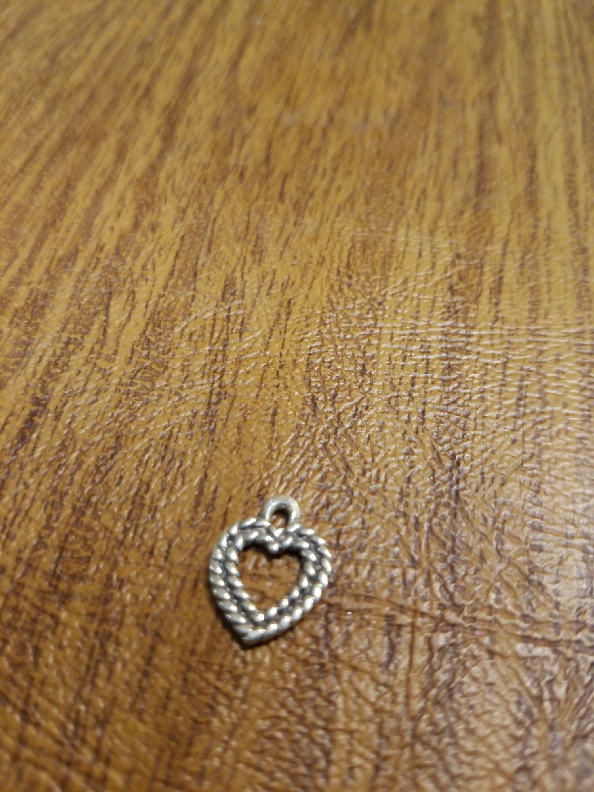 Charm Double Wire Heart #204