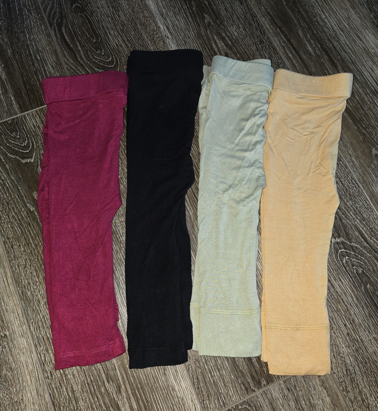 Kate Quinn Bamboo leggings bundle size 12-18 months