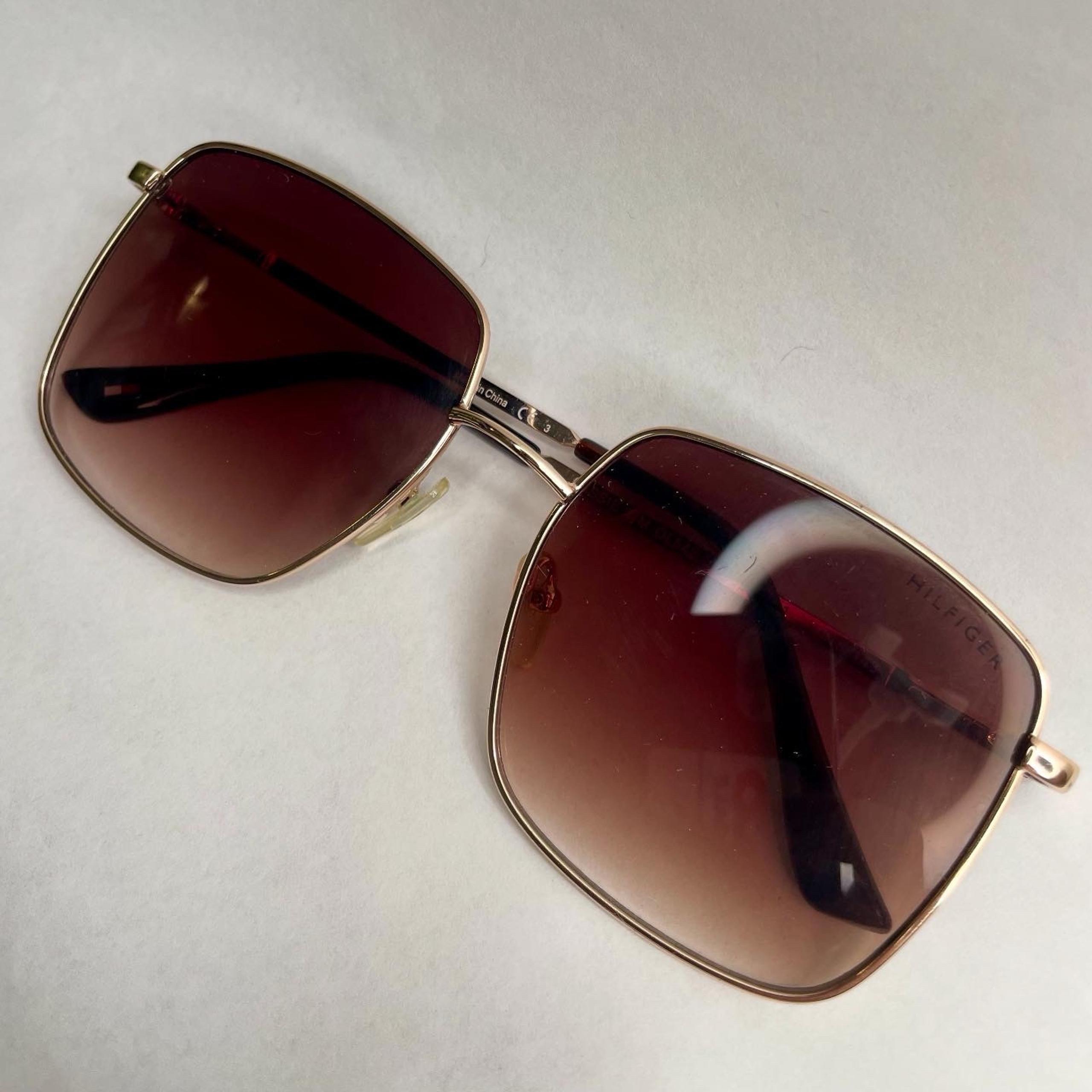 Tommy Hilfiger Women’s Sunglasses – Gold Frame, Gradient Brown Lenses