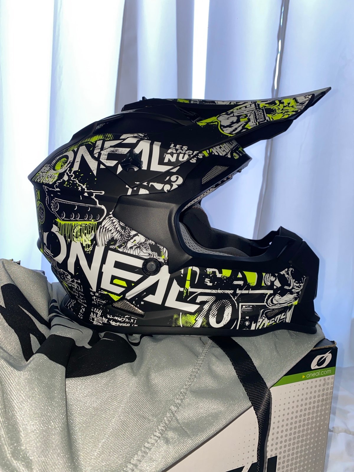 O’Neal Youth 2 Series Attack Helmet