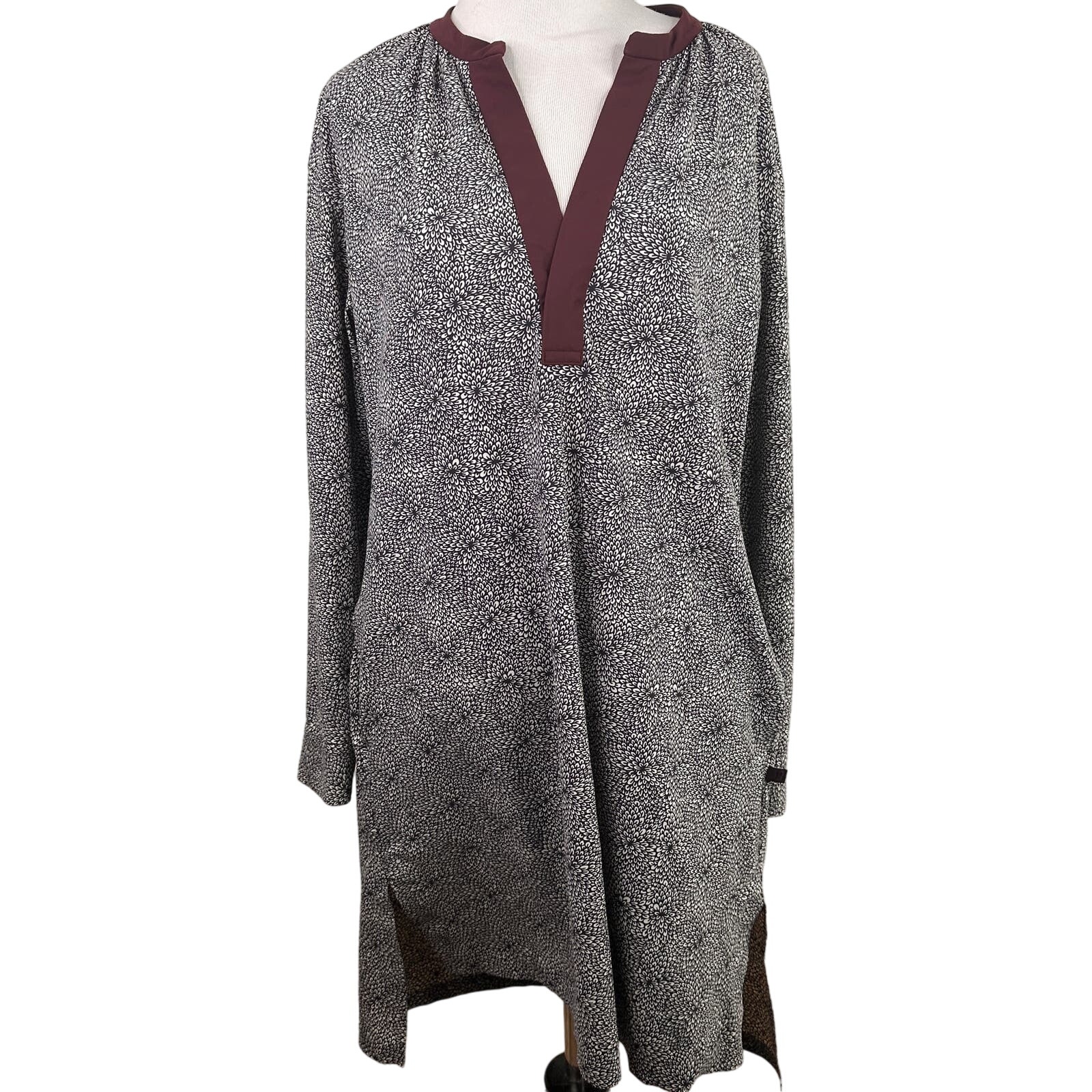 Lululemon Effortless Plush Petal Grey & Maroon Soft Stress Dress