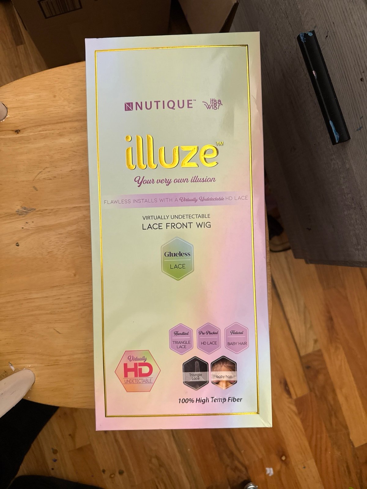 Nutique illuze lace front wig