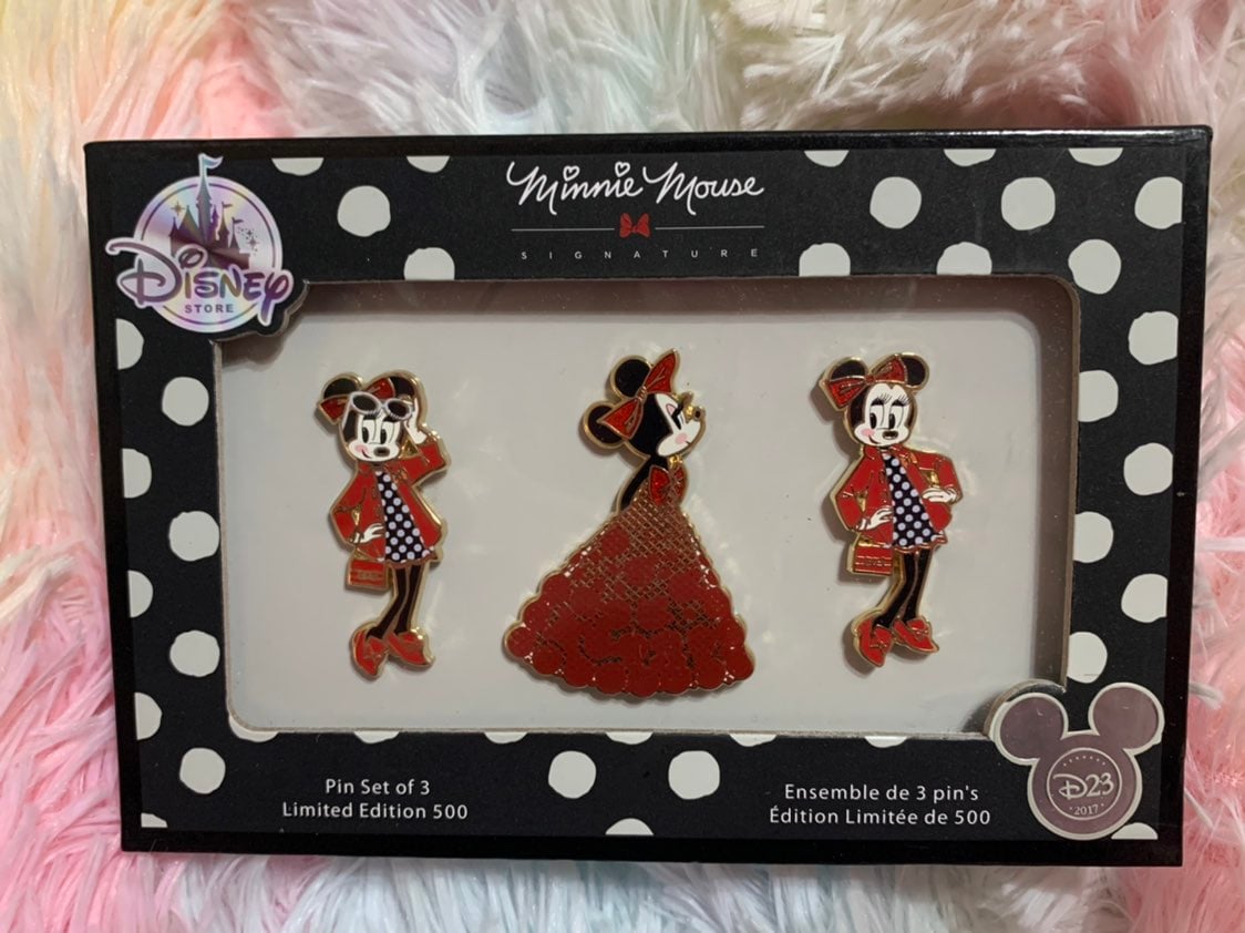 D23 2017 Minnie Mouse Signature Pin Set