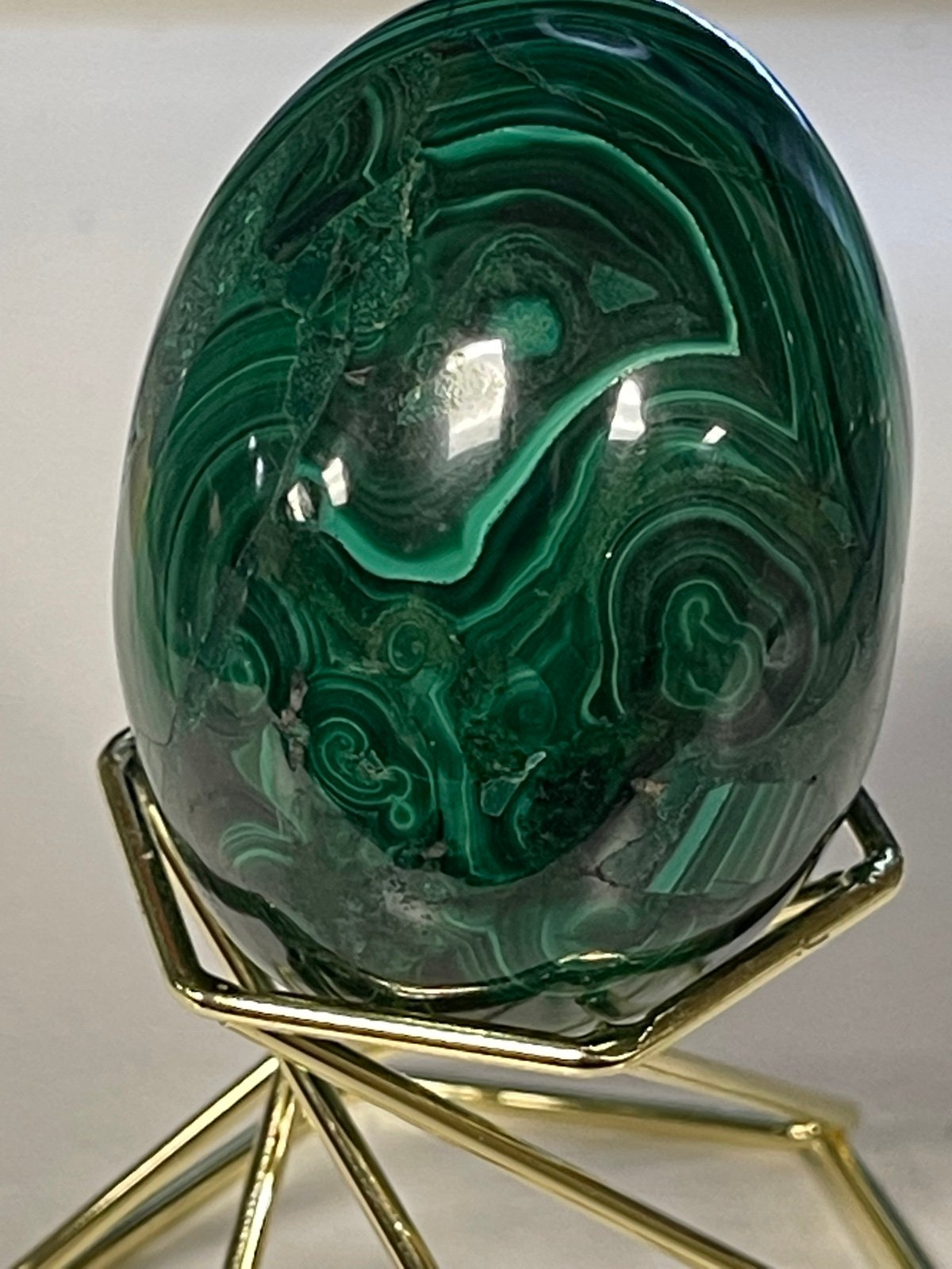 Beautiful malachite egg - 174g