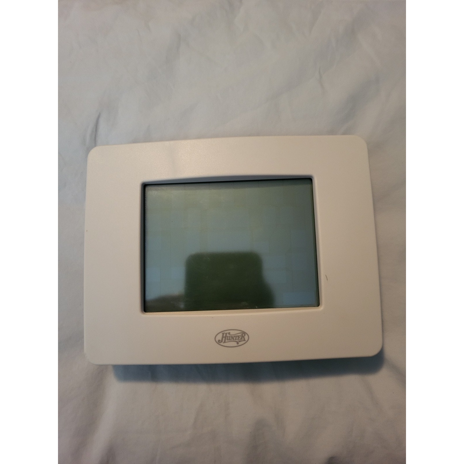 Hunter 44860 Universal Thermostat Programmable Touchscreen 7 Day