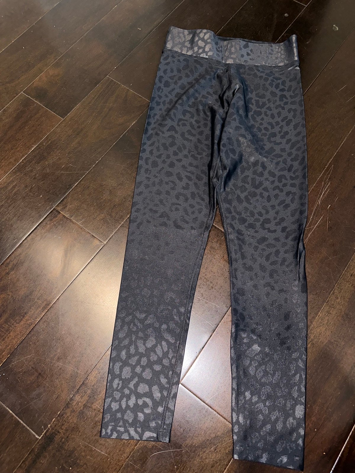 Carbon 38 takara shine leopard legging
