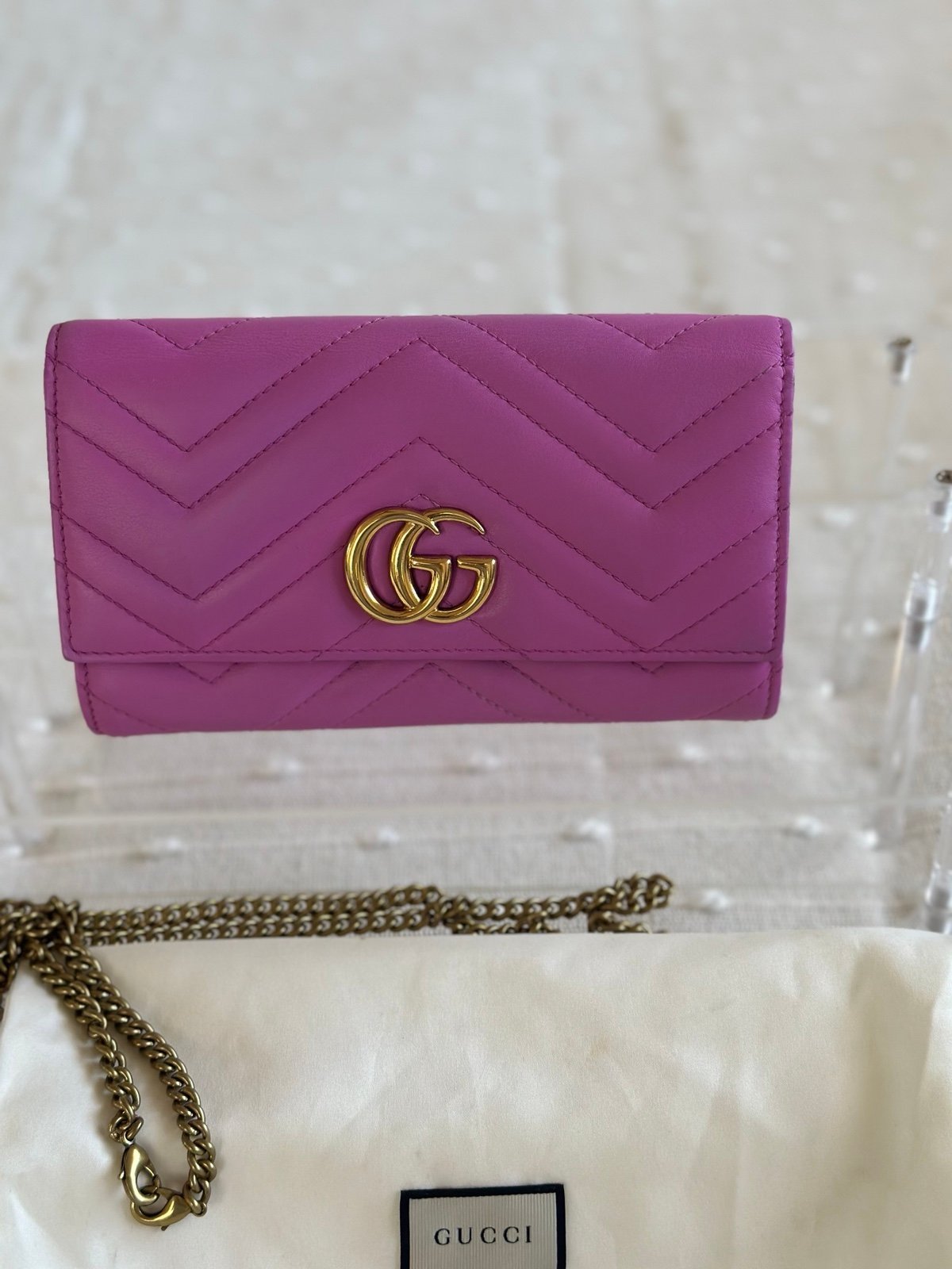 Gucci chevron wallet