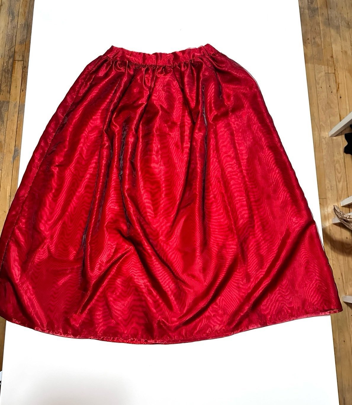 Women’s vintage satin/ silk red formal glam midi chiffon skirt