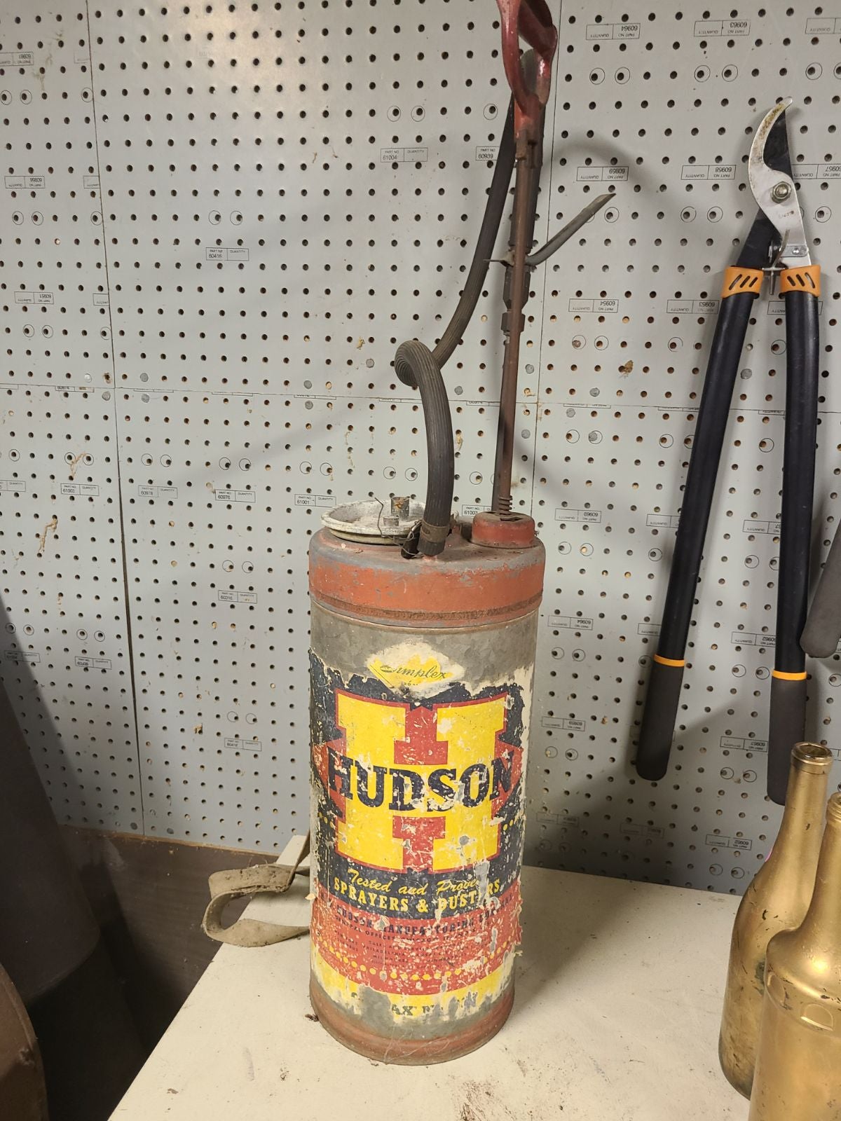 Antique Hudson 3.5 gallon sprayer
