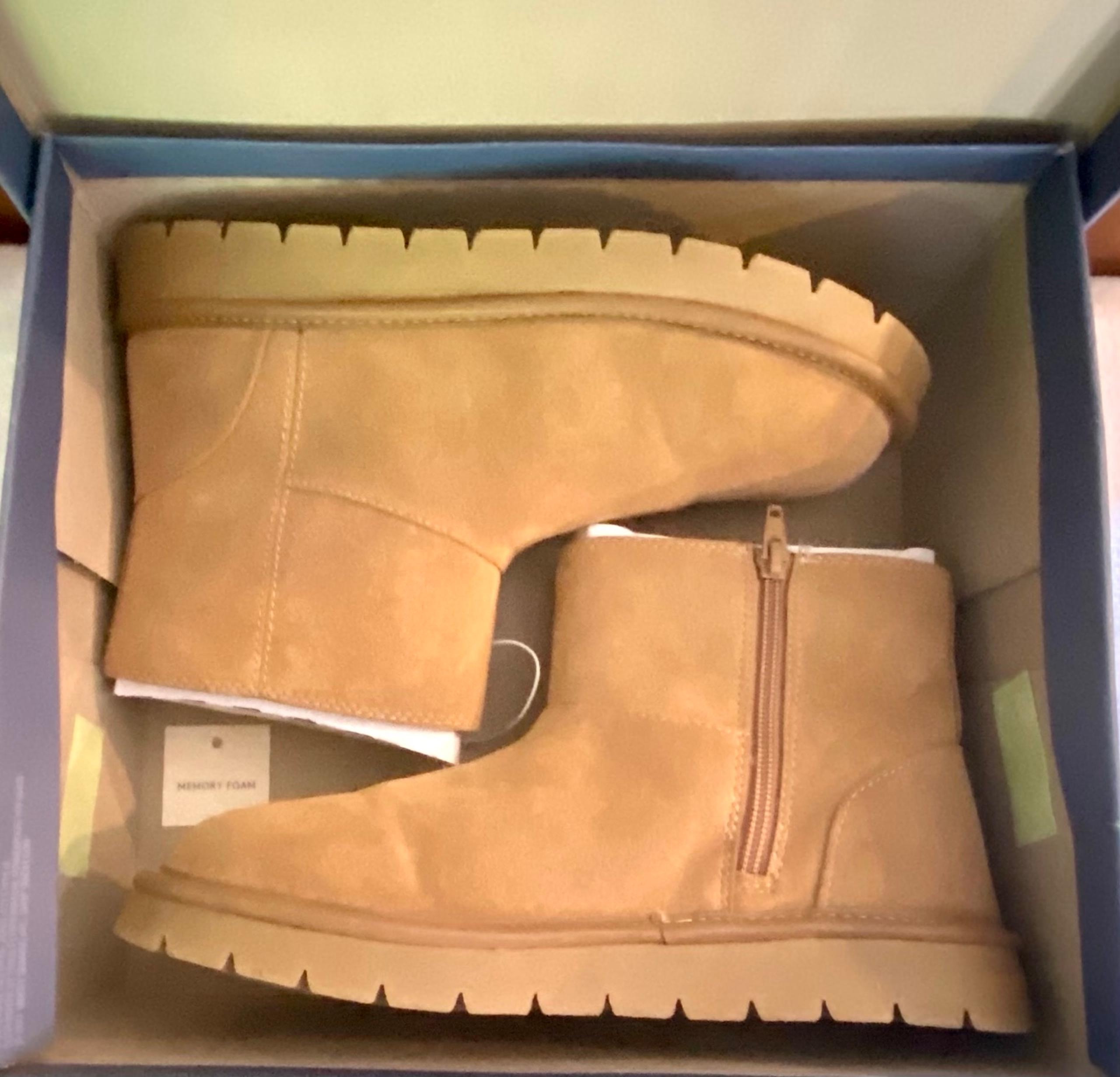 NWT, IOP, Size 8, Memory Foam, Tan Suede~Like  Boots