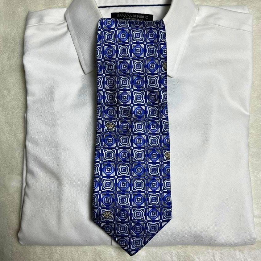 Versace Silk Tie Medusa Geometric 56 x 3.75 Blue Silver Summer Made in Italy
