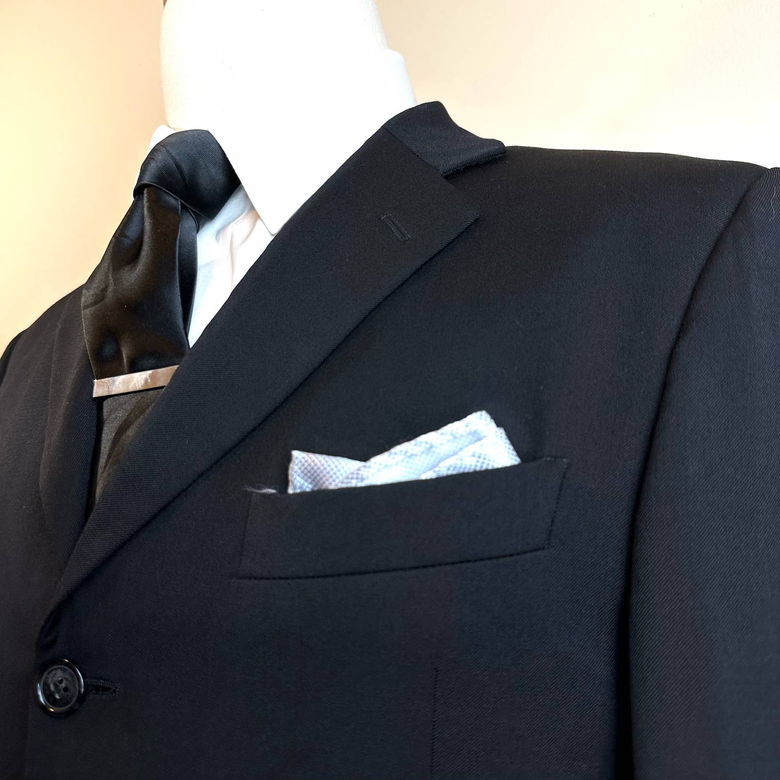 Dolce & Gabbana Black 3 Button Suit 40L Pants 34 Read