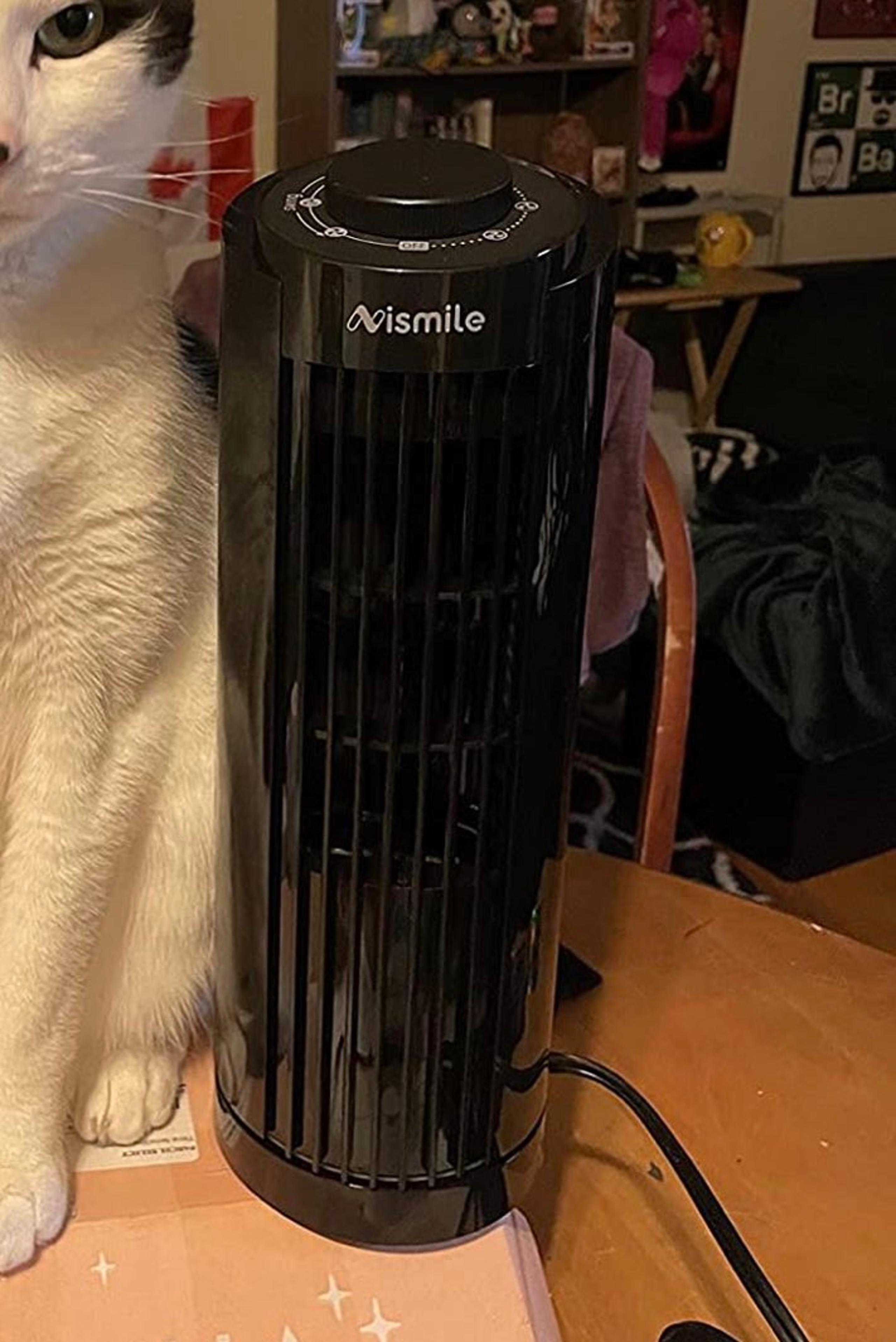 Desk tower fan