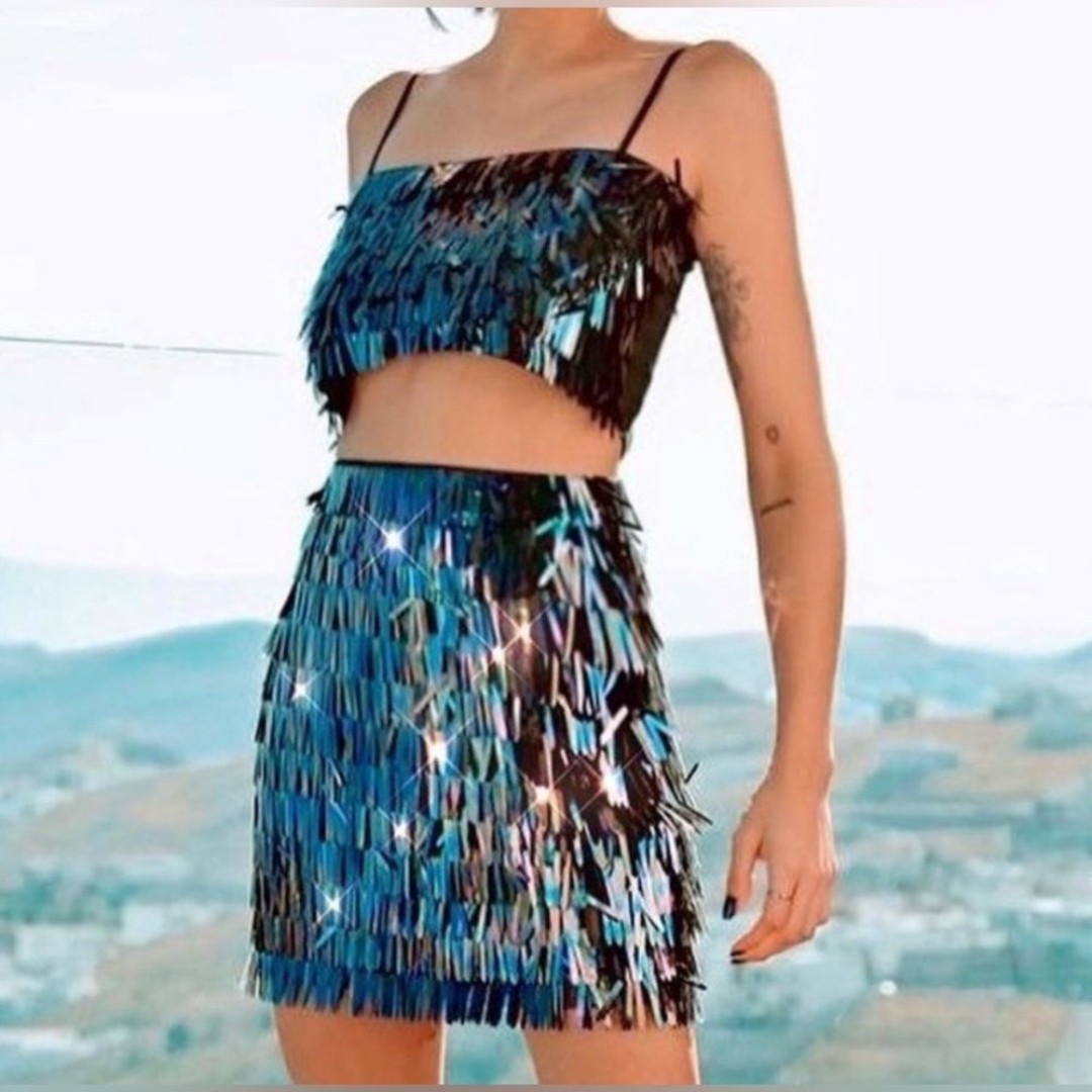 NWT House of Harlow 1960 Iridescent Fringe Crop Top Mini Skirt 2 Piece Set Sz S