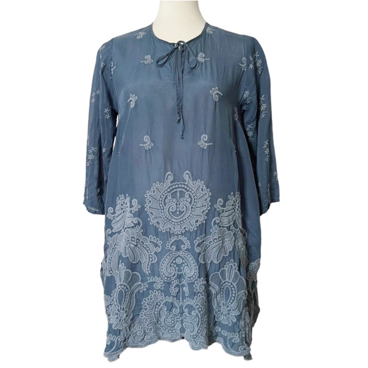 Johnny Was Blue Embroidered Tie Neck Tunic Top Size XS