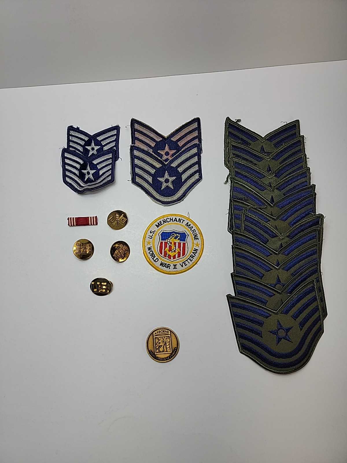 Airforce, Army, Marines, Airborne Badges Metals And Patches, Challenge Coin