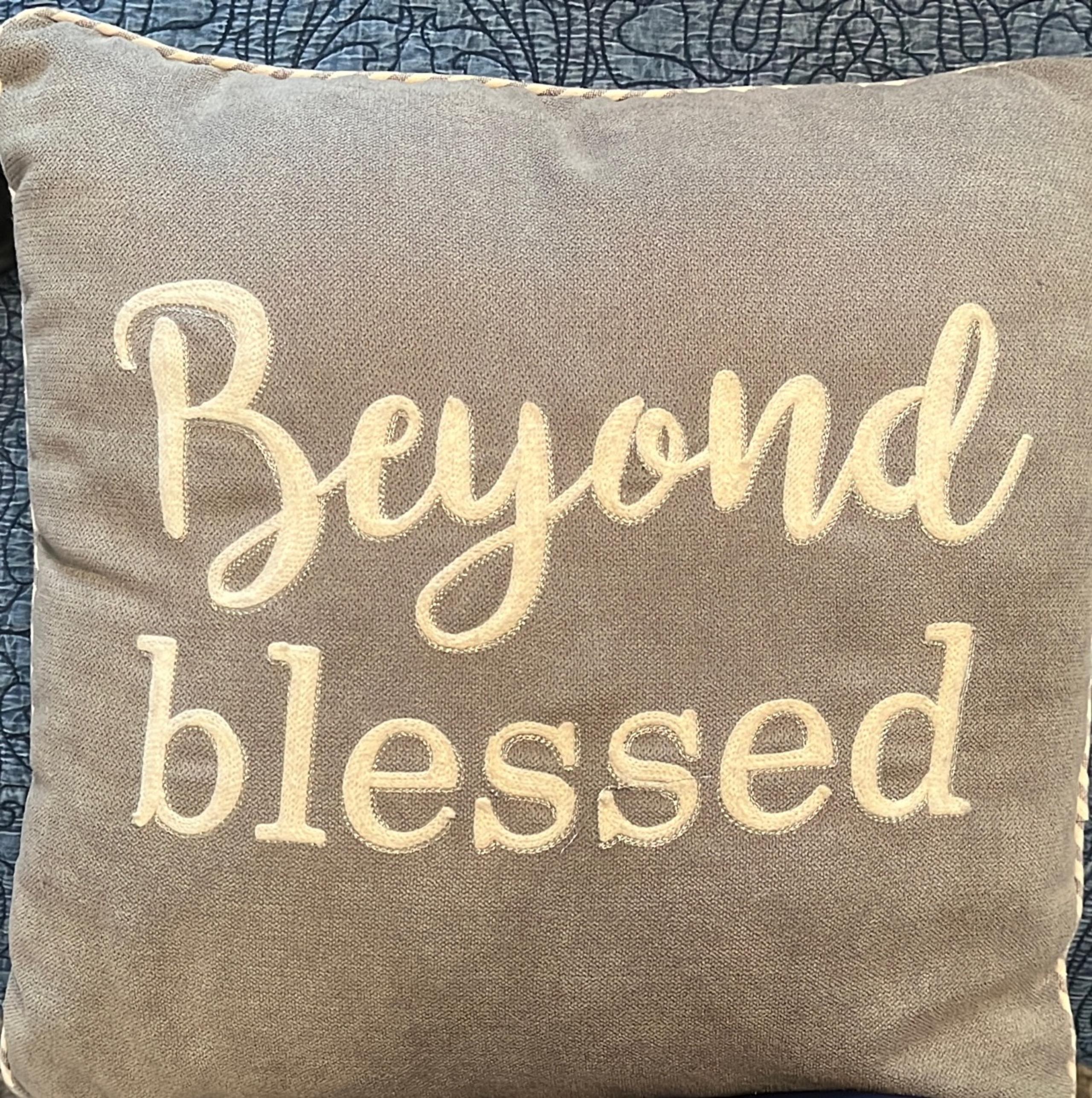 throw pillow