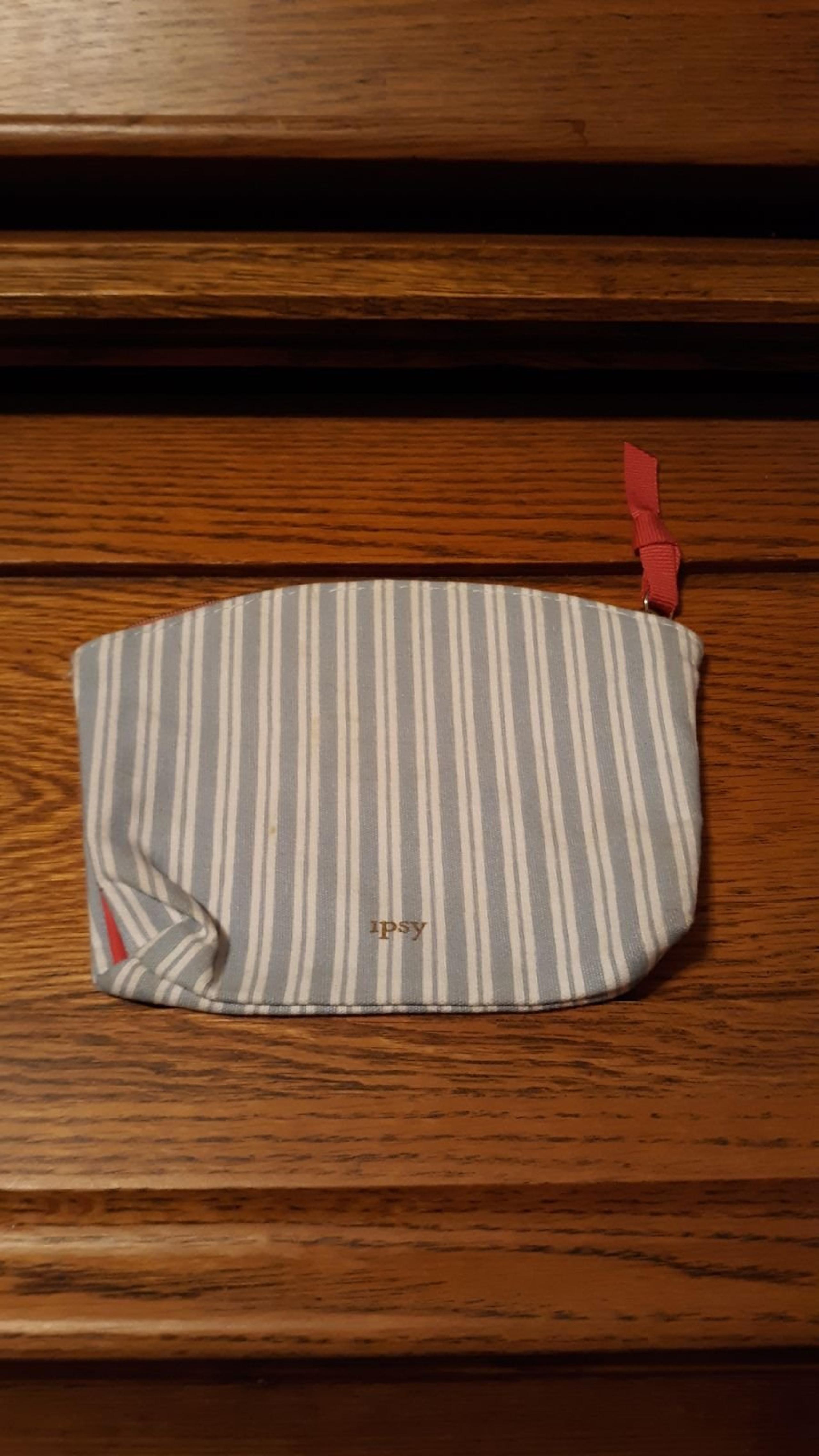 1psy Designed Zippered Cosmetic Bag
