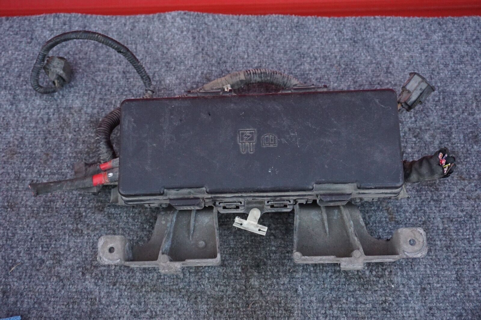2012 Ford F150 Engine Bay fuse relay box 3.5L V6