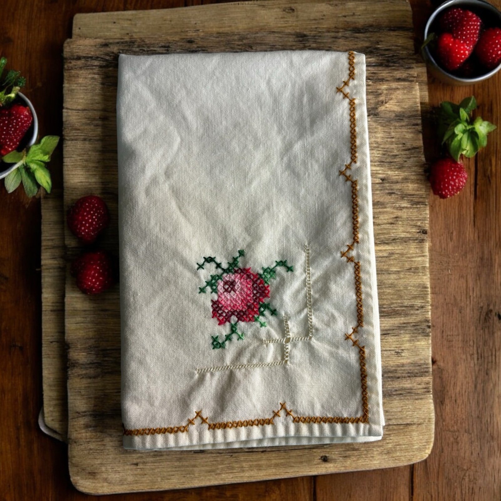 Vintage Hand Embroidered Set of 12 Cloth Table Napkins Floral Design READ Brown