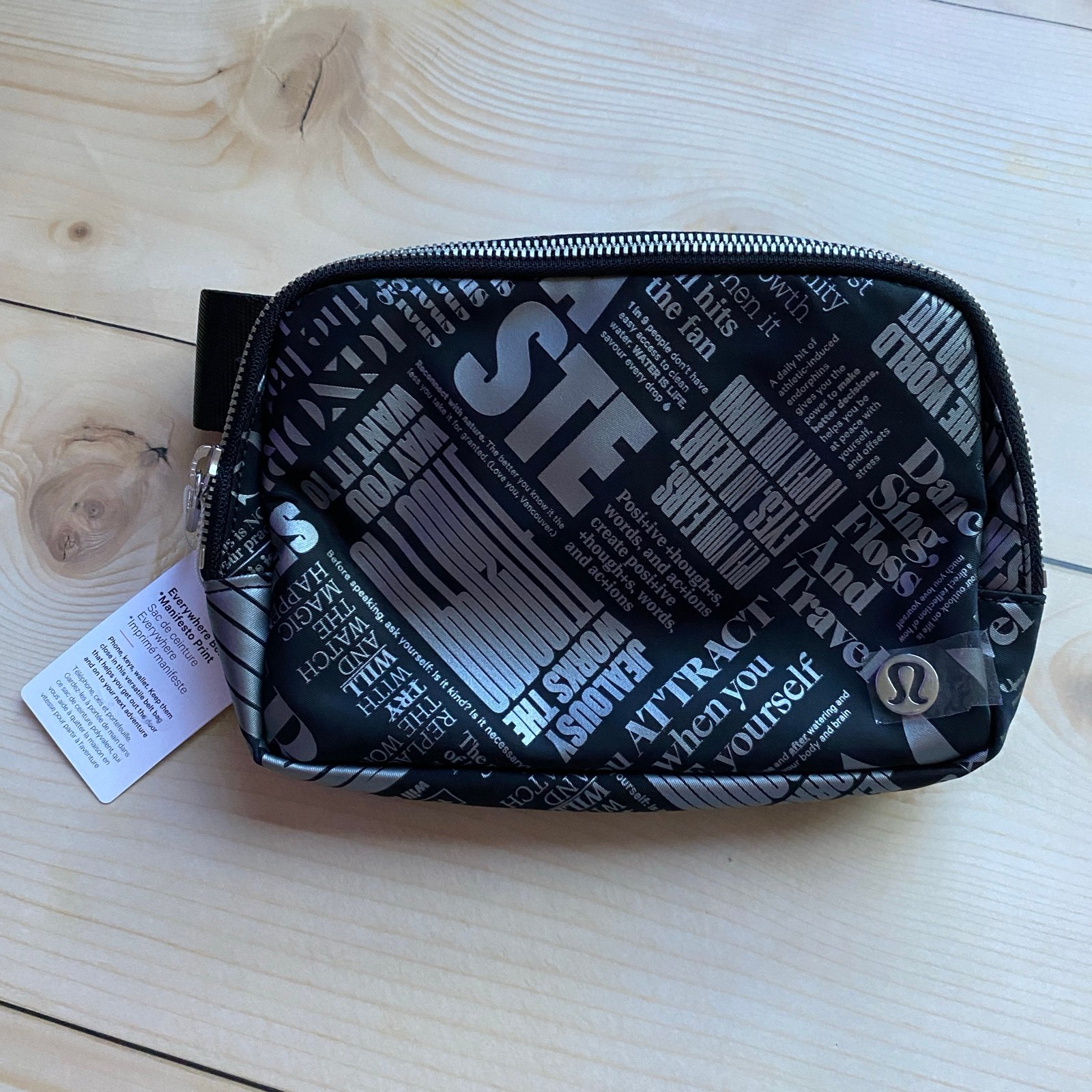 Lululemon Everywhere Belt Bag 1L Manifesto Print NWT