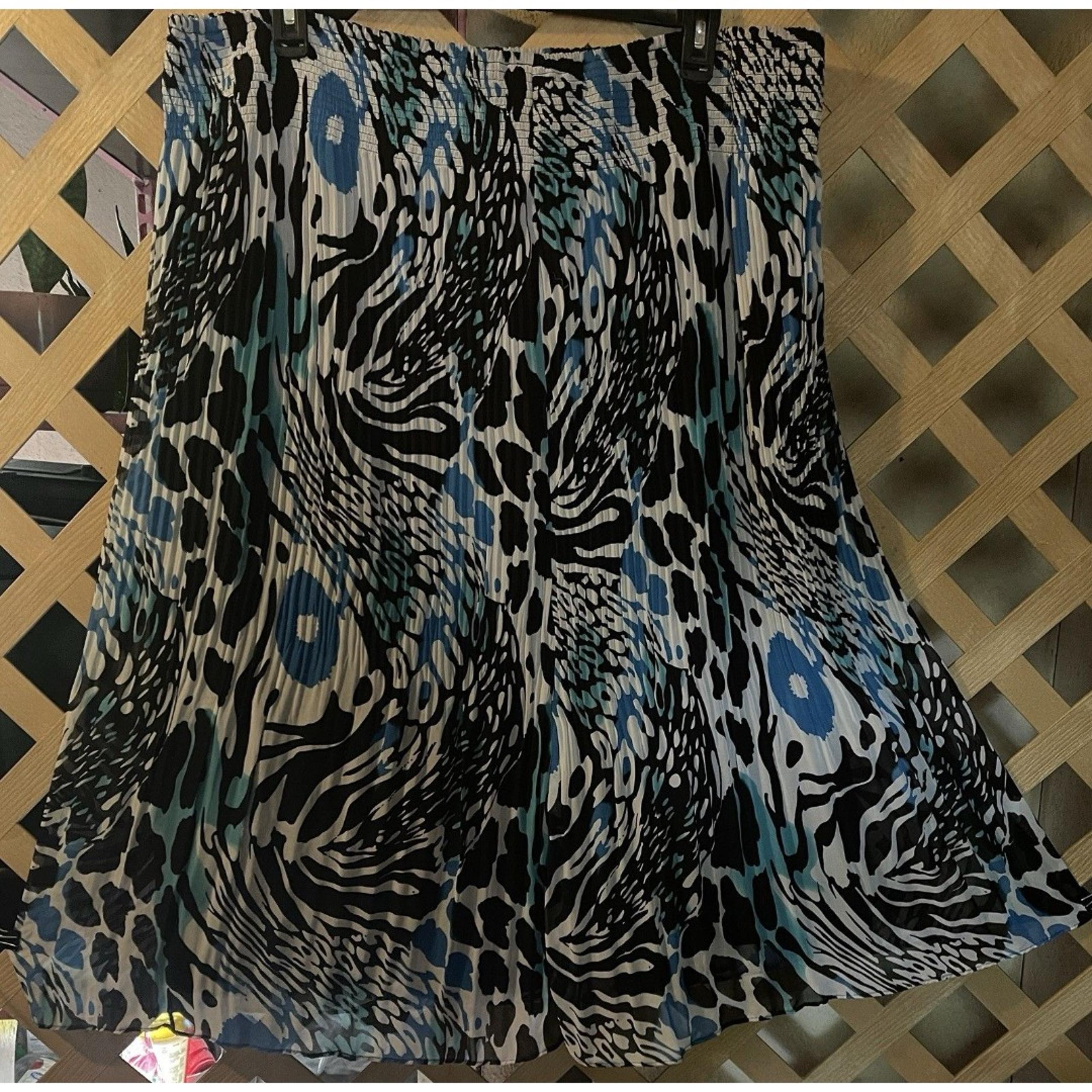 CATO Blue black & white shades Art to Wear long twist skirt 18/20