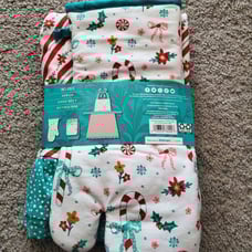 Pioneer Woman Chocolate Peppermint Kitchen Apron Set - New - 3 Pieces