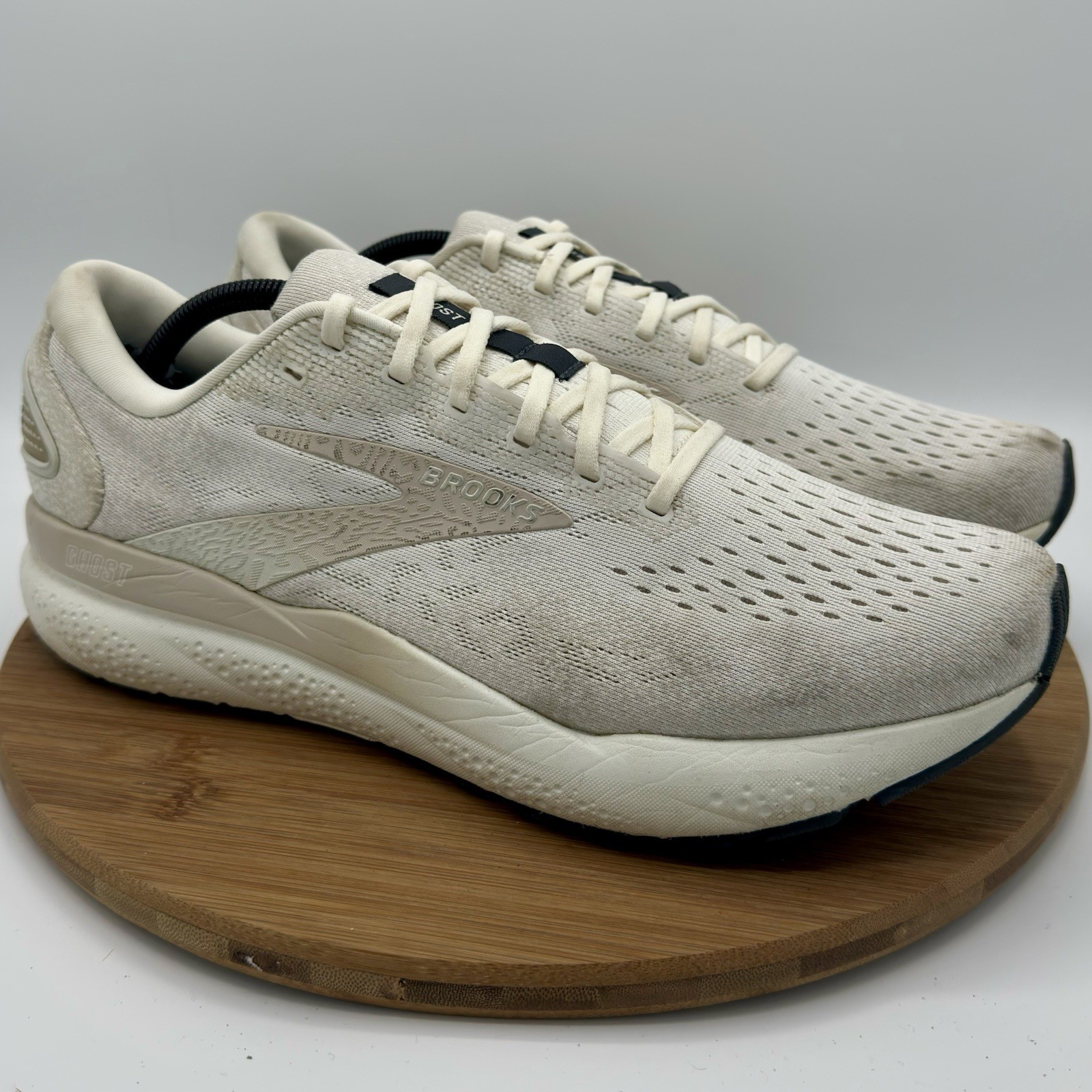 Brooks Ghost 16 Men’s Size 12 Running Shoes Sneaker Athletic Gym Walking
