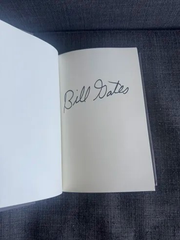 Bill Gates - Source Code: My Beginnings (Signed Book) - detail