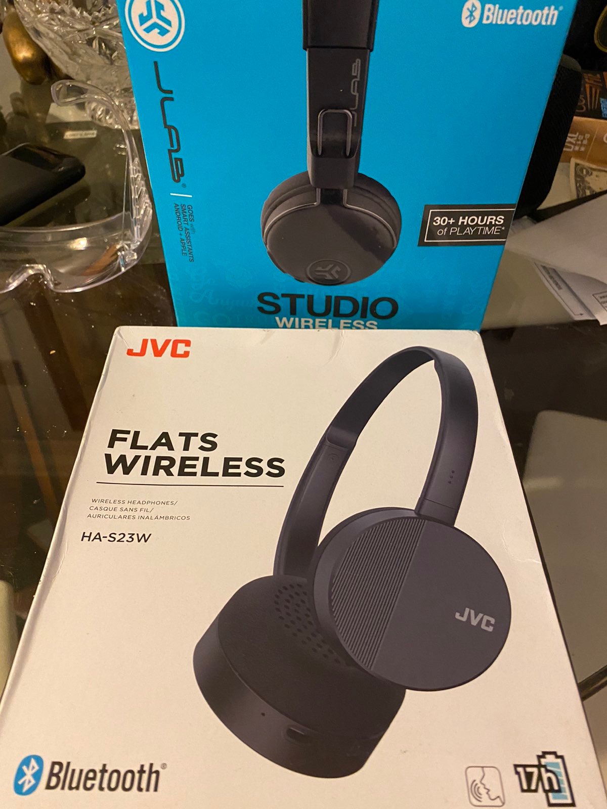 BUNDLE OF JVC , WIRELESS FLATS , & STUDI