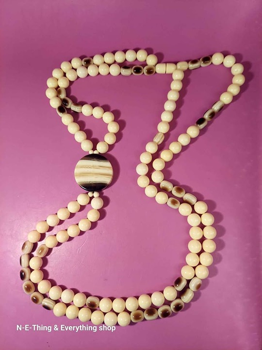 Vintage Statement Beige & Brown Resin Necklace