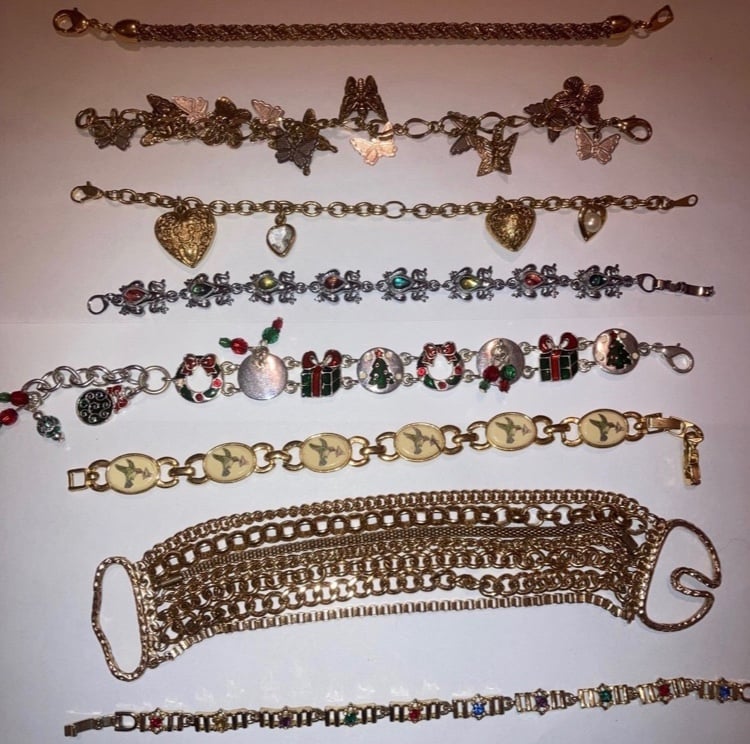 Vintage bracelet lot