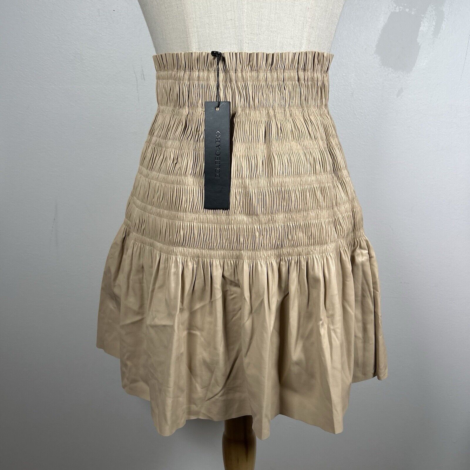 NWT DOLCE Cabo Faux Leather Pleated Skirt Ruching Detail Beige Women's Size XS
