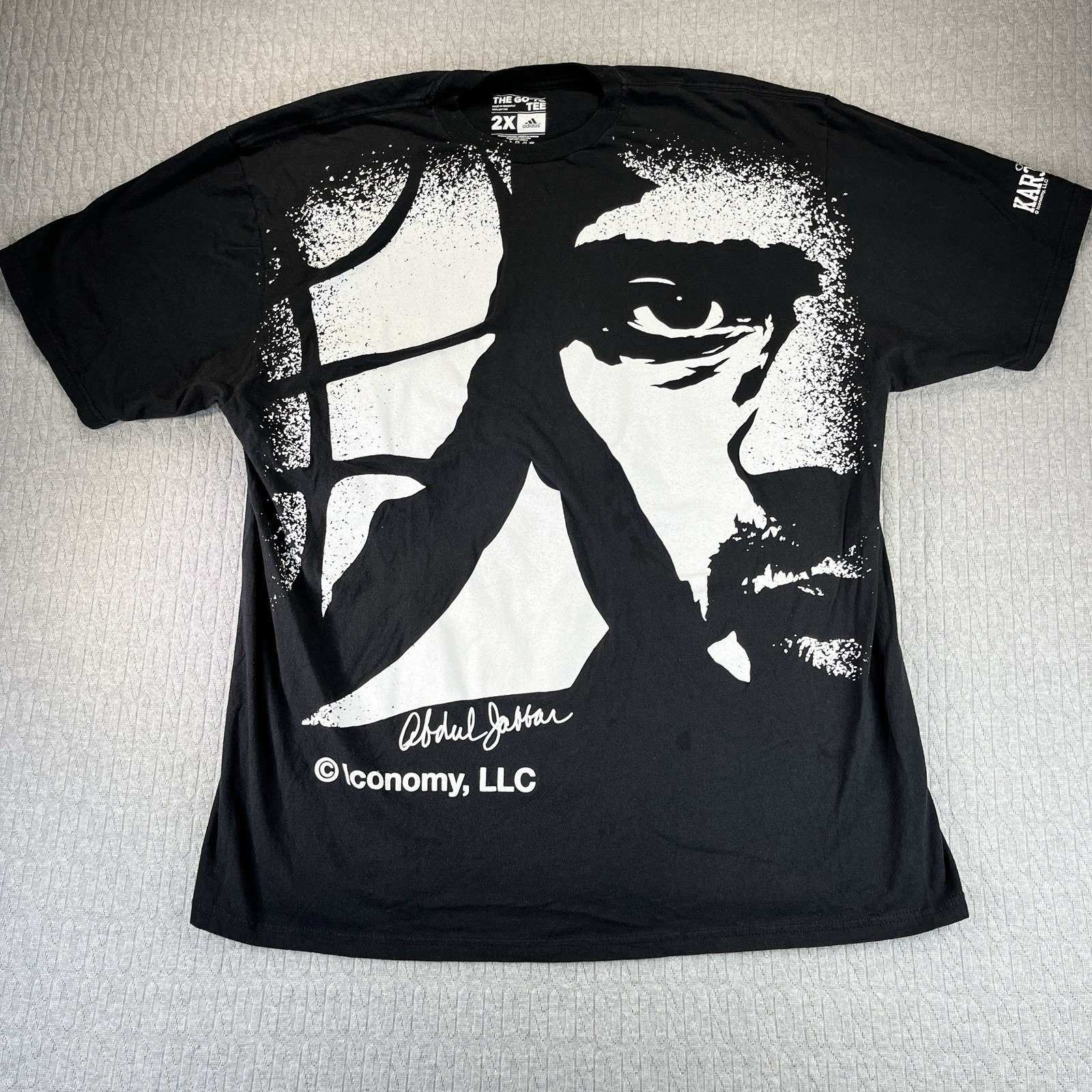 KAREEM ABDUL JABBER Adidas basketball Men's (2XL) Icomomy, LLC Sports T-shirt