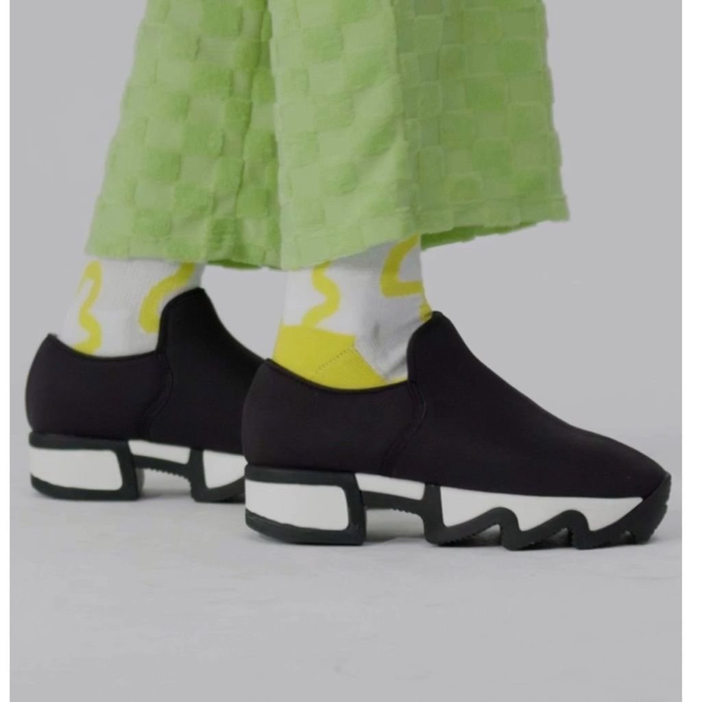 iRi WES I Black white Outline Low Top neoprene leather futuristic Sneakers