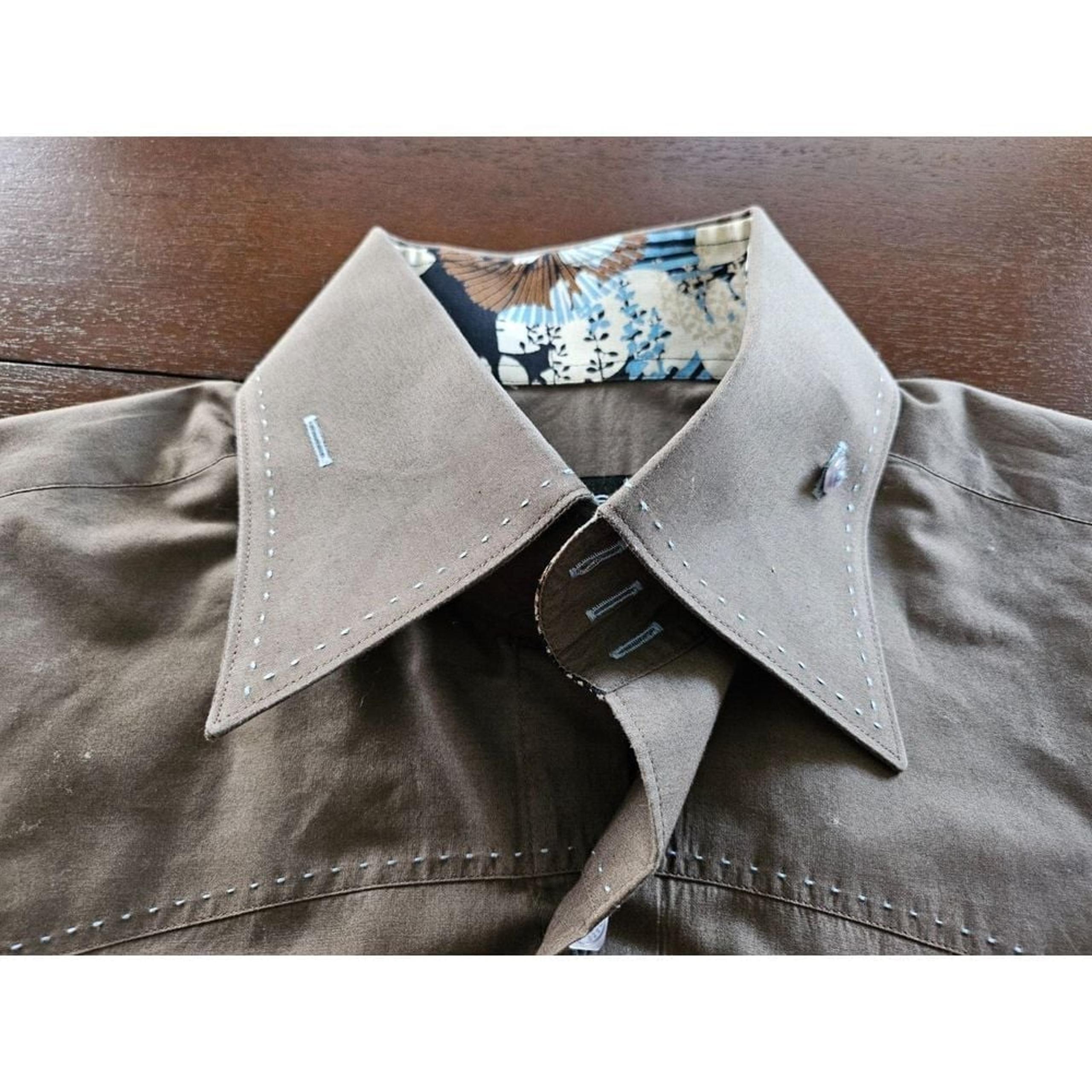 Bogosse Men's size 3 (Medium) Long sleeve Button Down Shirt Brown Floral Stitch