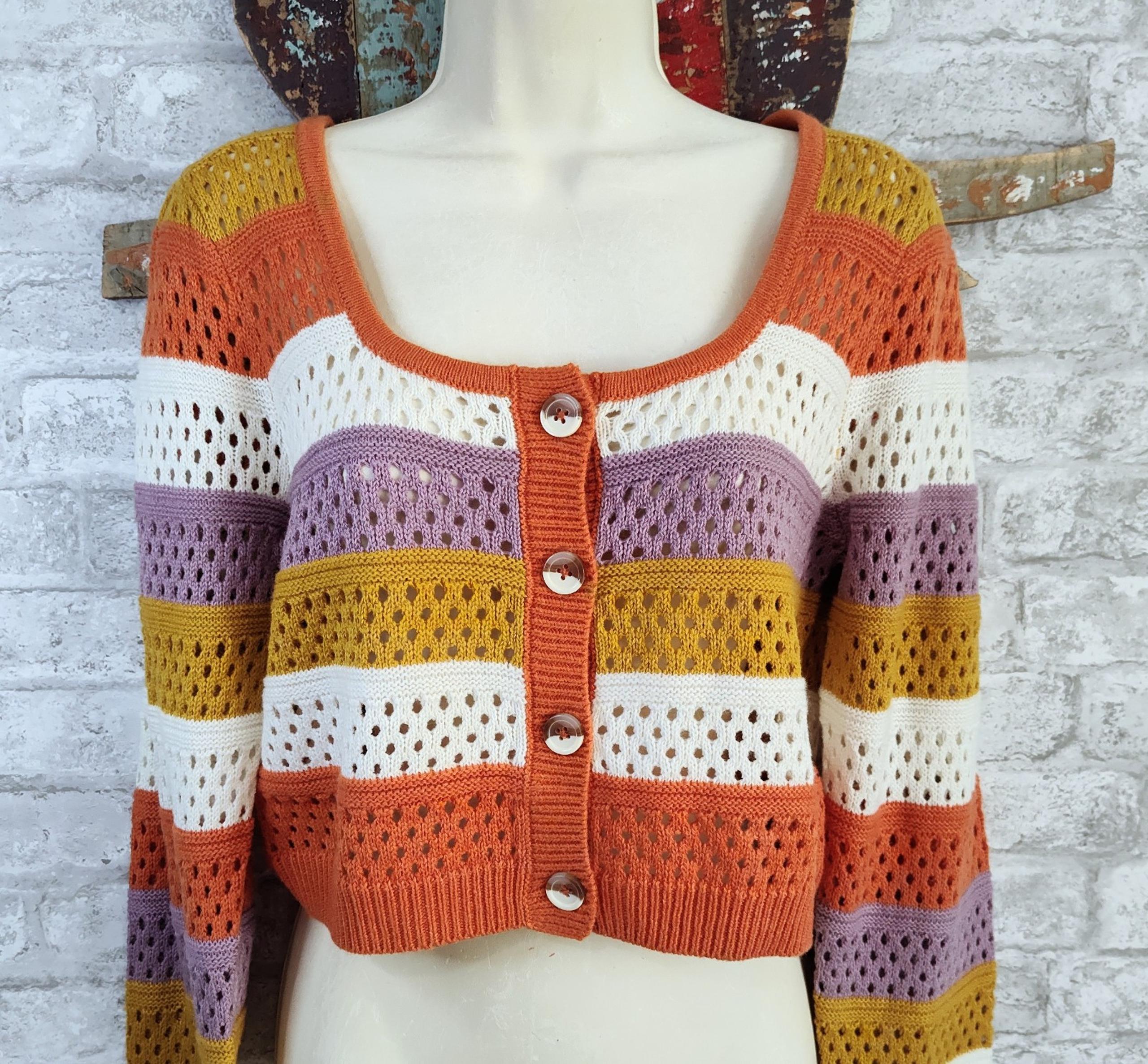 SO Women's Cardigan Knit Cropped Sweater Size XL X-Large. Looks like NEW