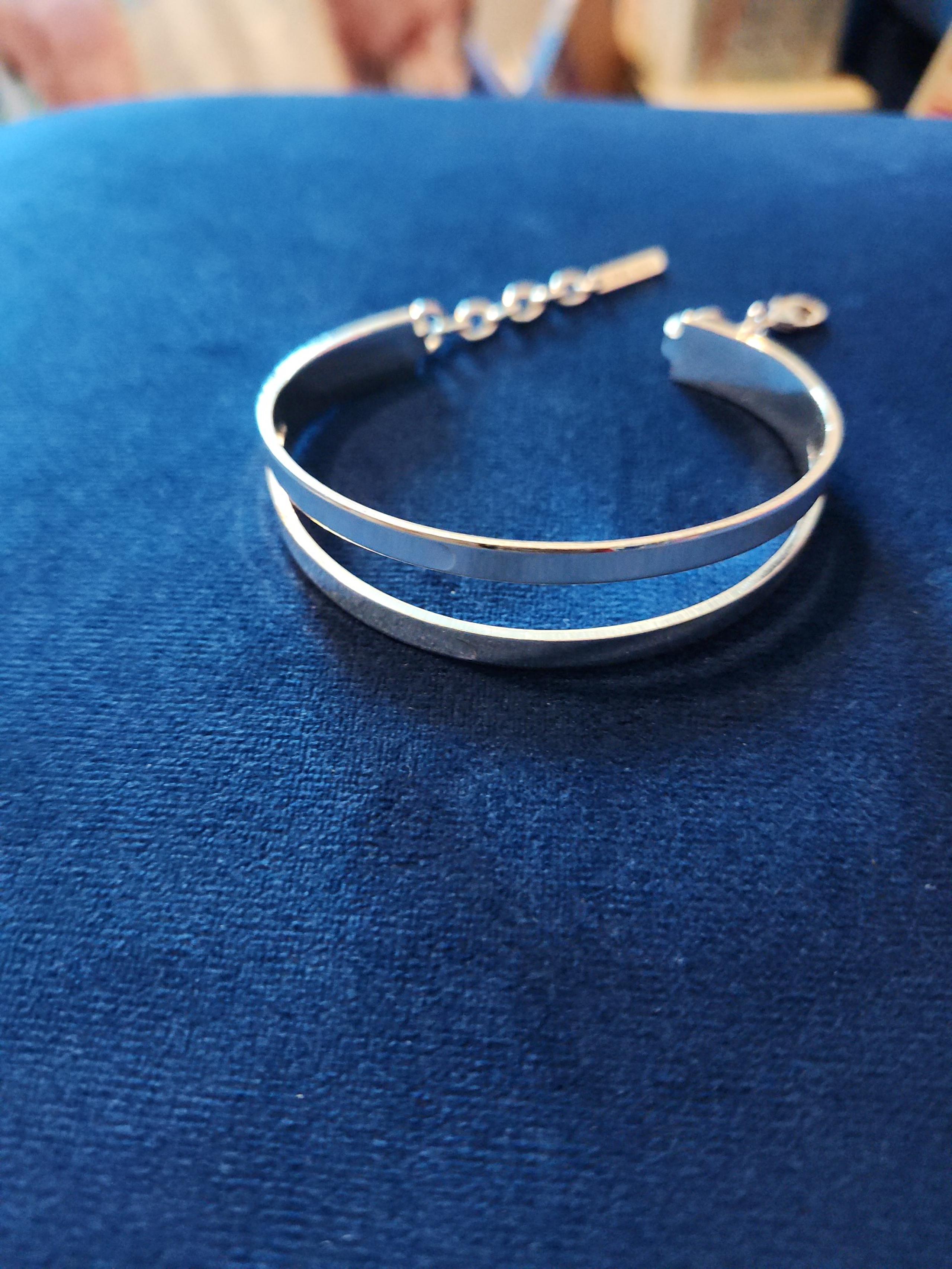 Nine West silver tone bracelet