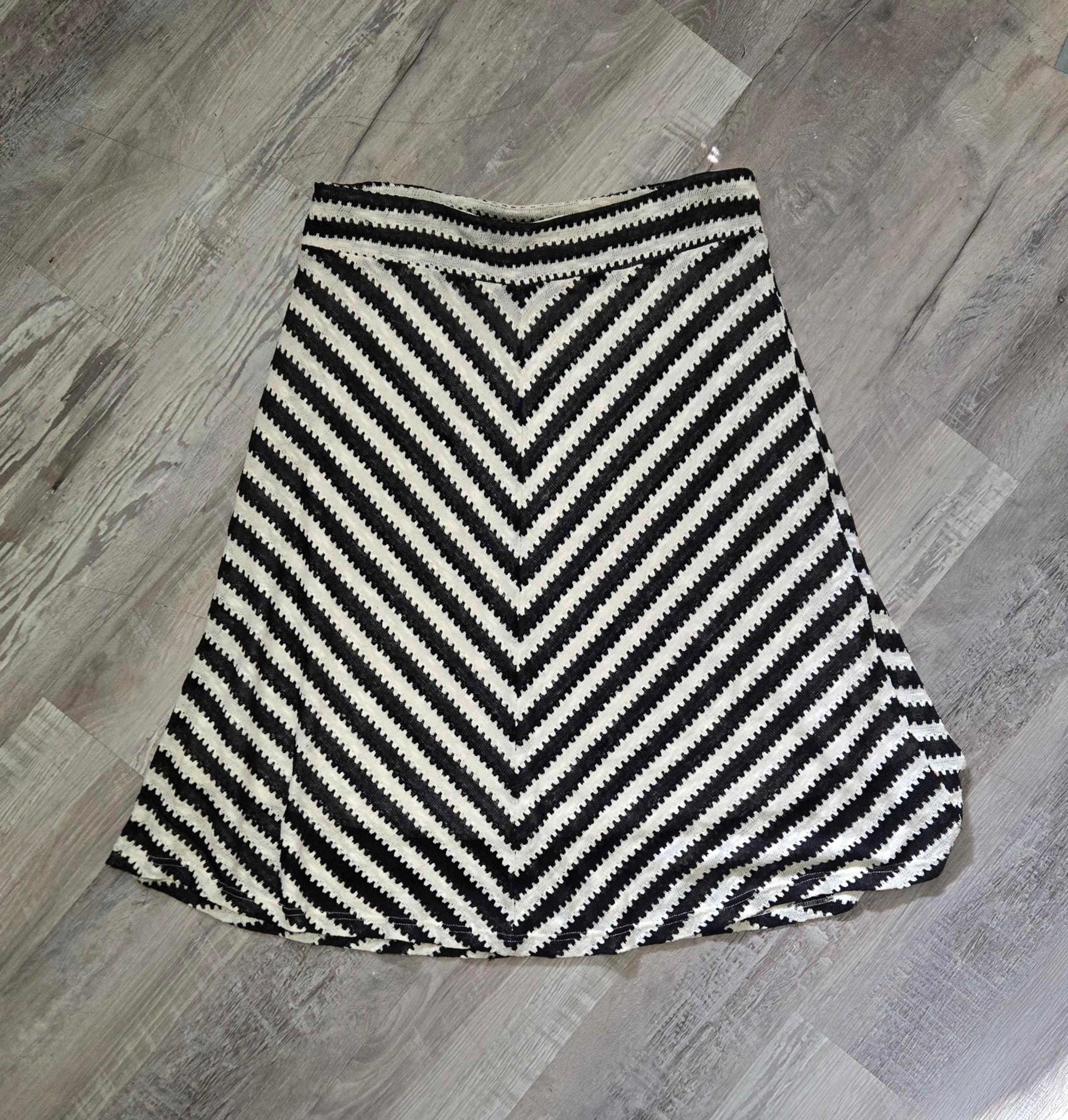 Zac & Rachel Cotton Blend Skirt Size  Large Lightweight Flare Knitted