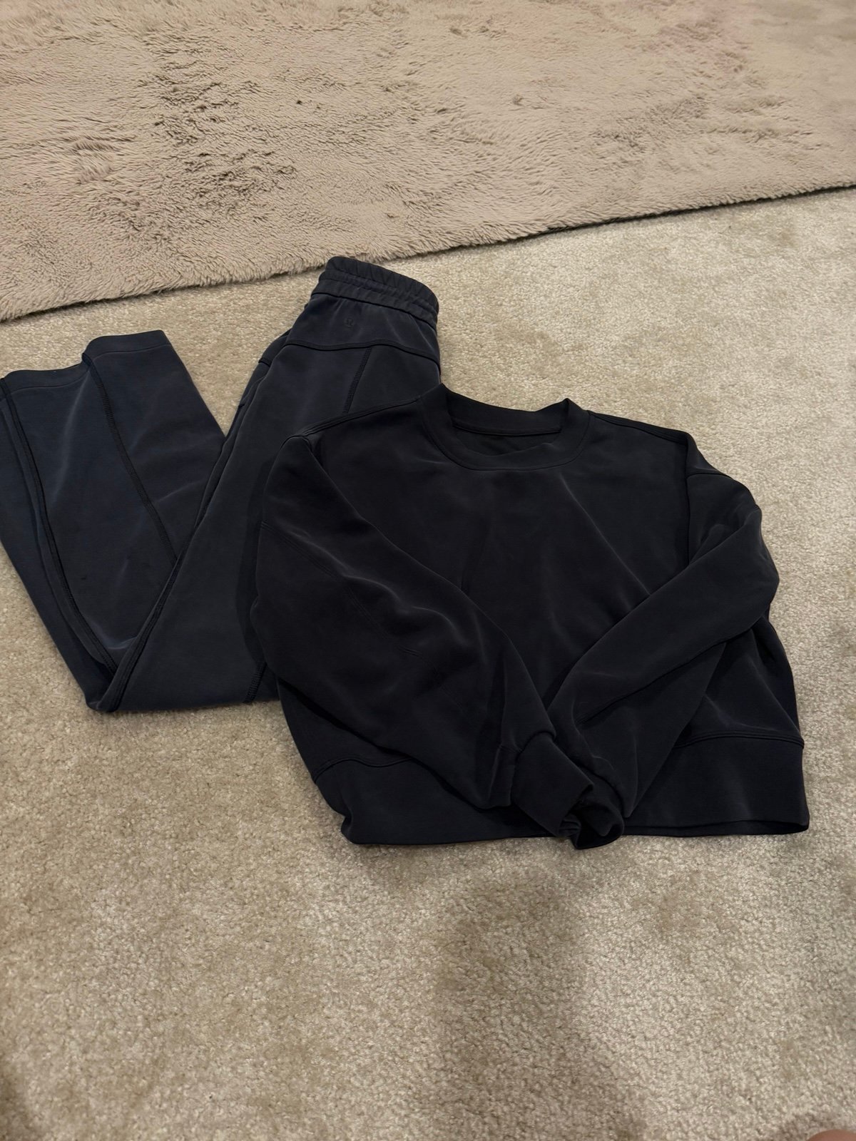 Lululemon softstreme set size 2