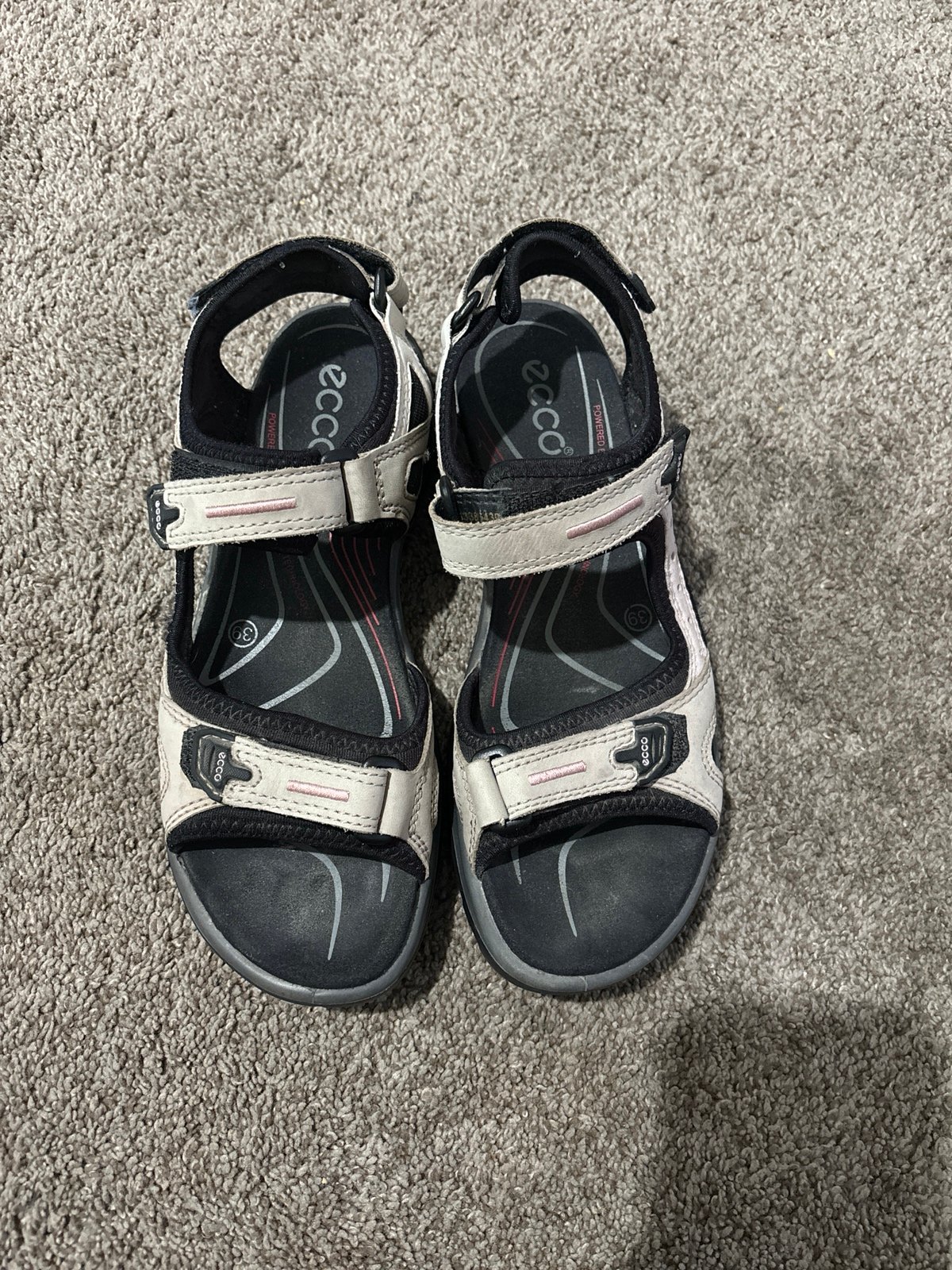 Ecco Women’s Yucatan Beige Walking Sandals Sz 39(8.5)