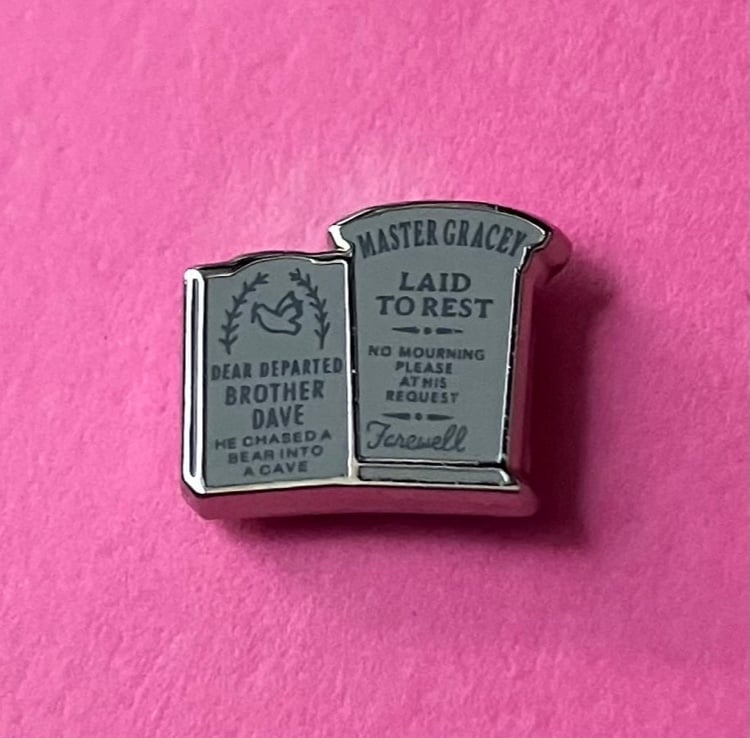 Disneyland Tiny Kingdom Series 4 Master Gracey TOMBSTONES Haunted Mansion Pin LR
