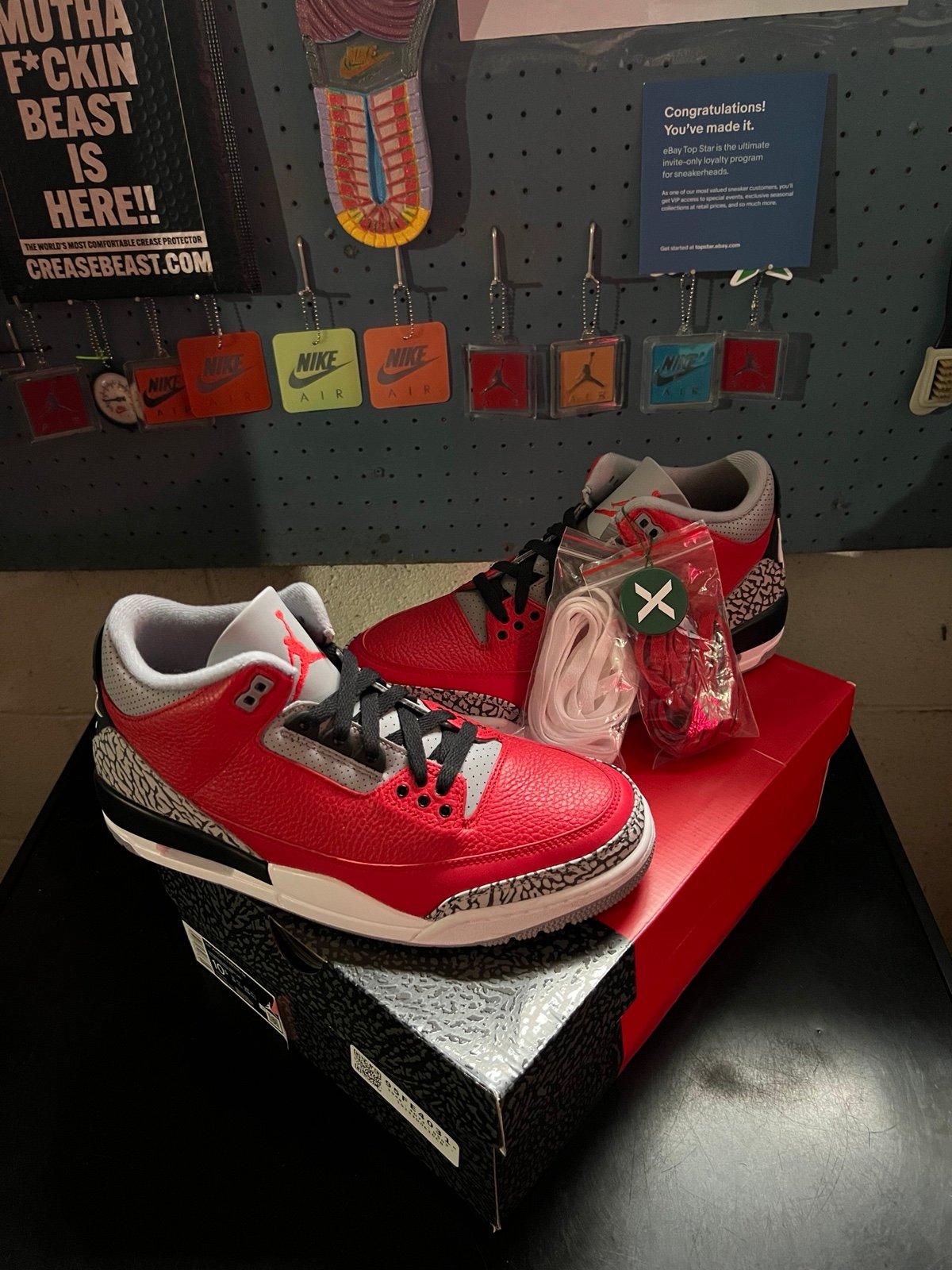 Jordan 3 unite size 10.5
