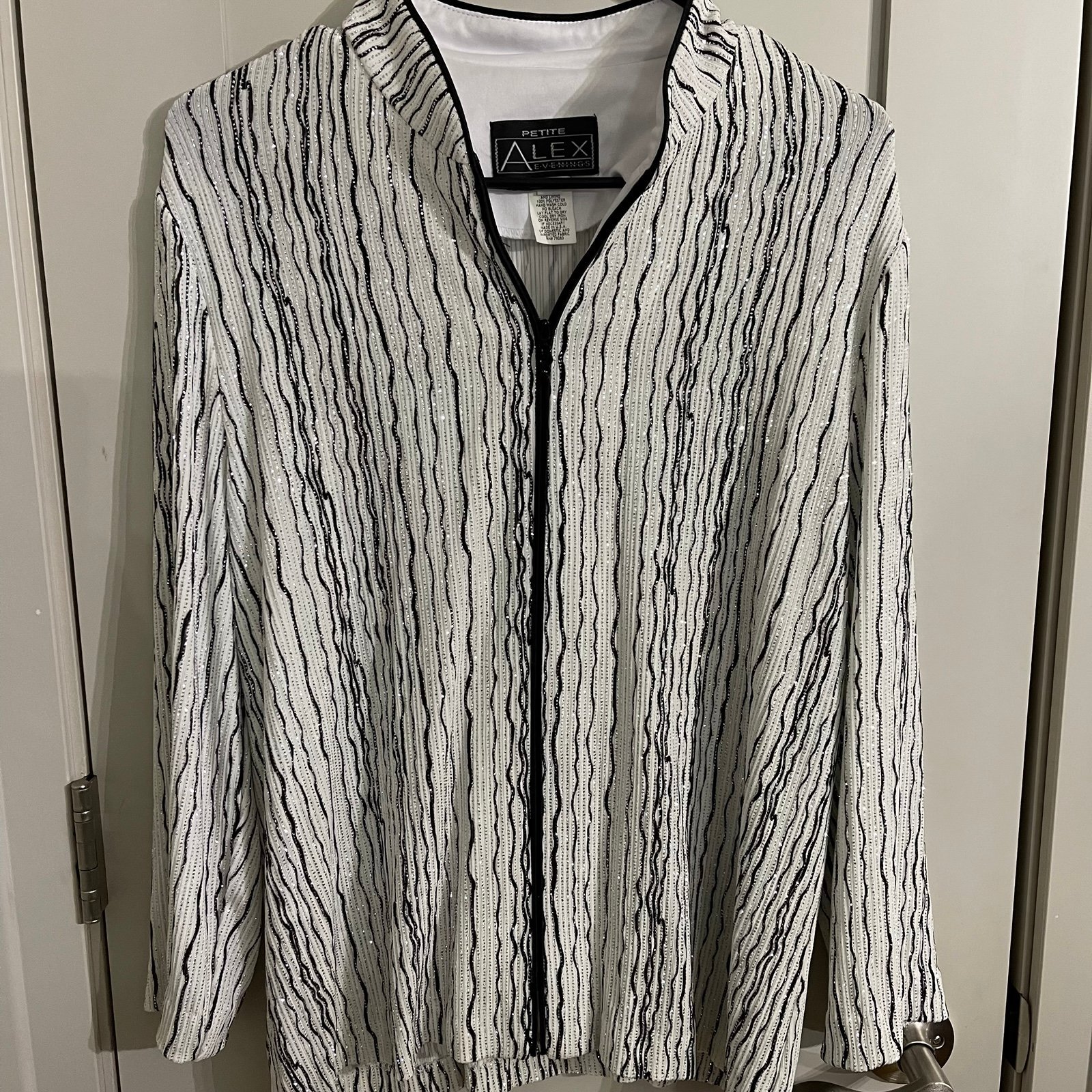 ALEX EVENINGS SILVER & BLACK METALLIC ZIP FRONT BLAZER PETITE XL DRIZZLE