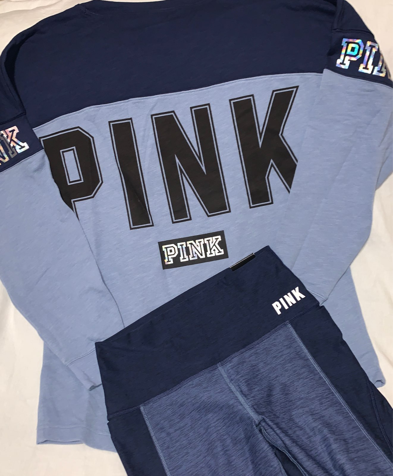 VS PINK M HTF outfit