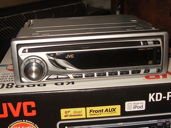JVC Car Stereo with Detachable Face Plate Model # KD-G220